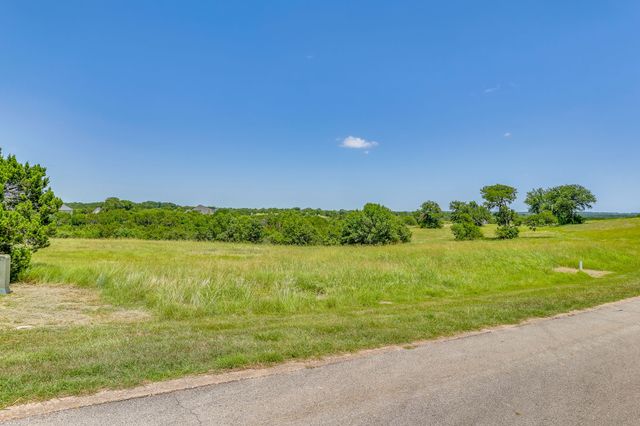8425 Fullerton Drive, Cleburne, TX 76033