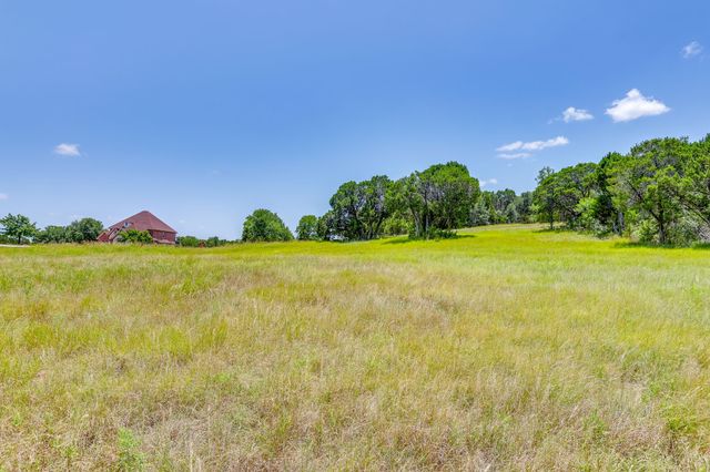 8425 Fullerton Drive, Cleburne, TX 76033