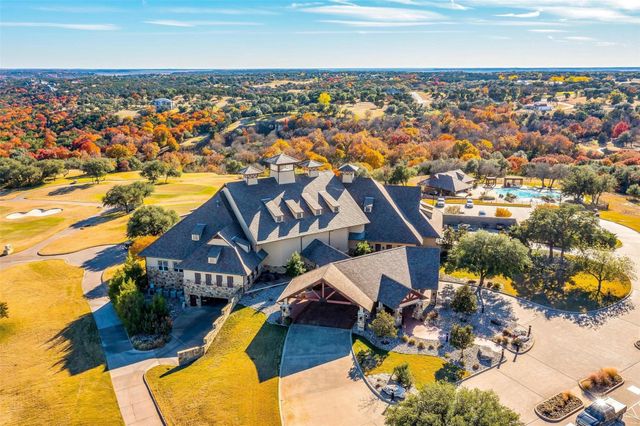 8425 Fullerton Drive, Cleburne, TX 76033