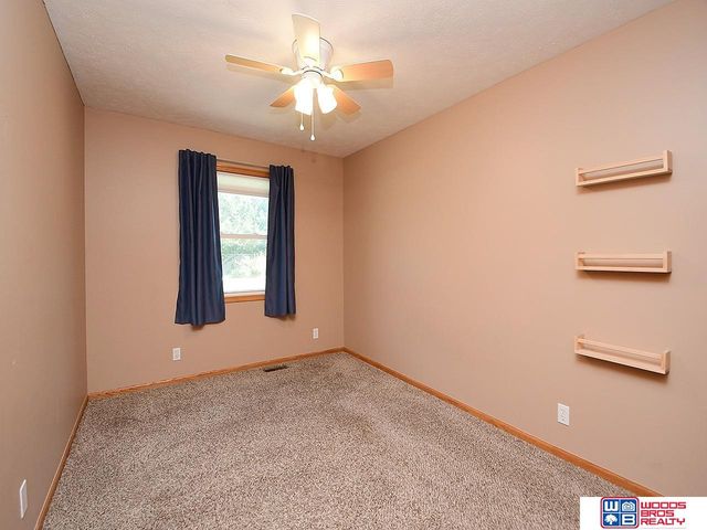 7930 S 20th Street, Lincoln, NE 68512