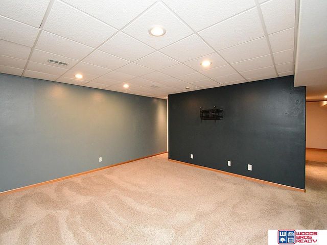 7930 S 20th Street, Lincoln, NE 68512