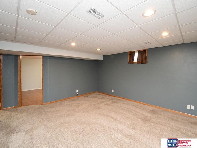 7930 S 20th Street, Lincoln, NE 68512