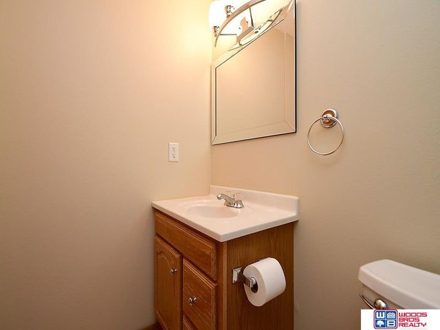 7930 S 20th Street, Lincoln, NE 68512