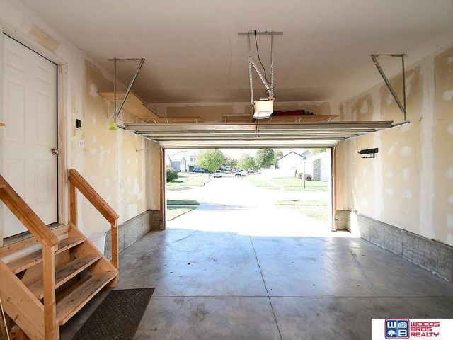 7930 S 20th Street, Lincoln, NE 68512