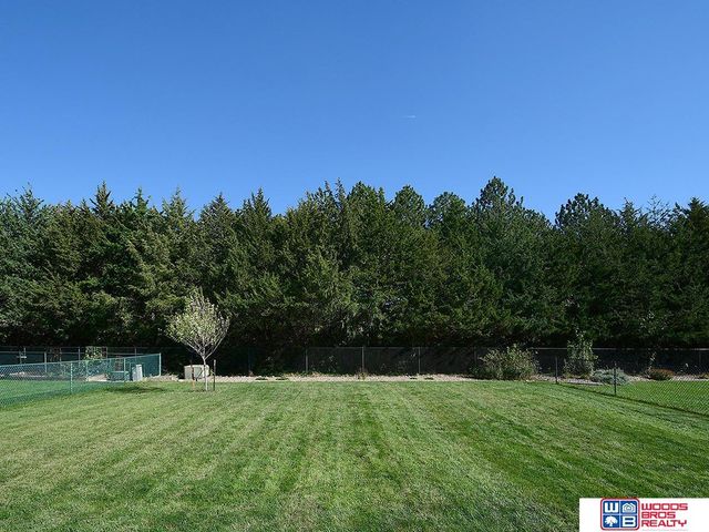 7930 S 20th Street, Lincoln, NE 68512