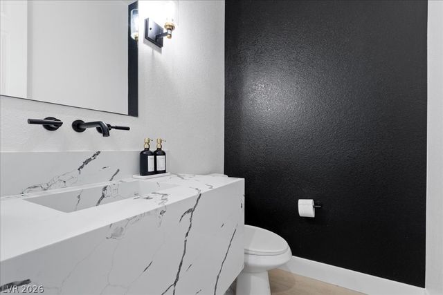 15 Clear Crossing Trail, Henderson, NV 89052