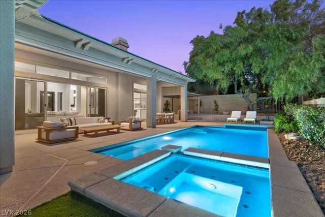 15 Clear Crossing Trail, Henderson, NV 89052