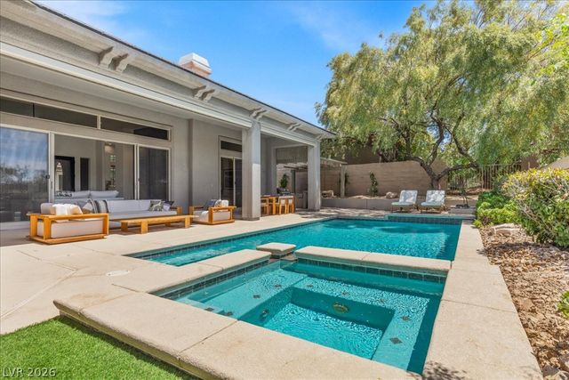 15 Clear Crossing Trail, Henderson, NV 89052