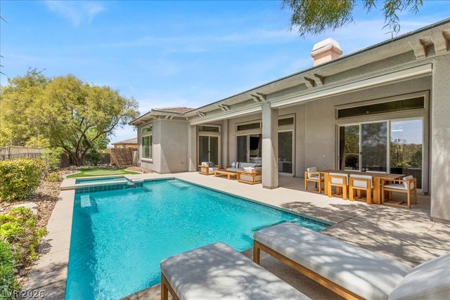 15 Clear Crossing Trail, Henderson, NV 89052