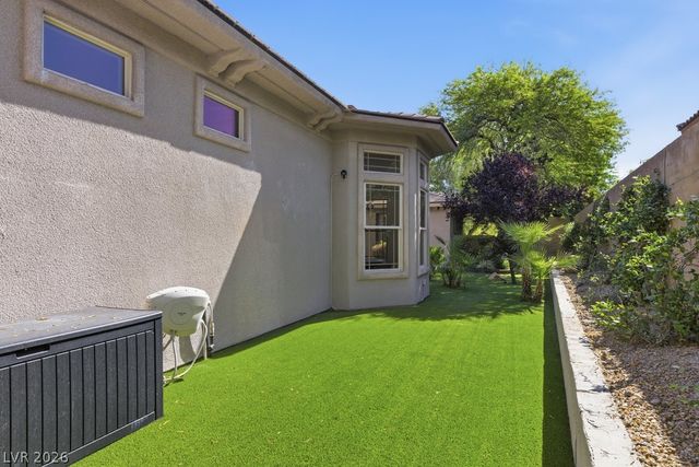 15 Clear Crossing Trail, Henderson, NV 89052