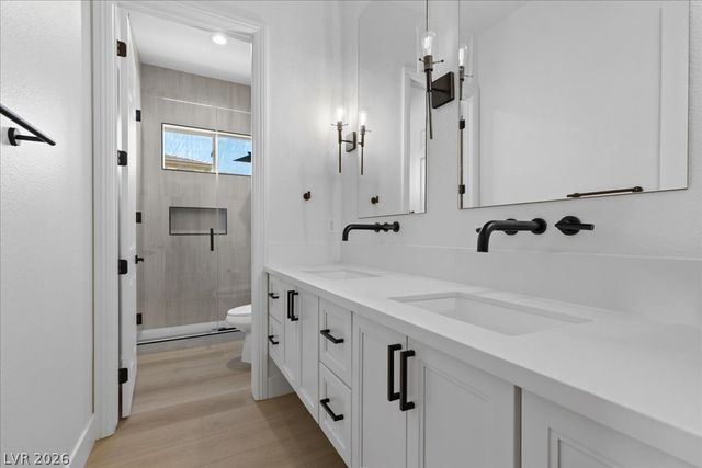 15 Clear Crossing Trail, Henderson, NV 89052