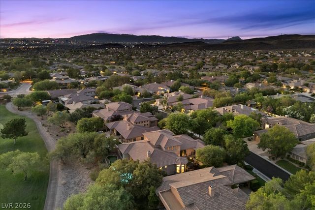 15 Clear Crossing Trail, Henderson, NV 89052