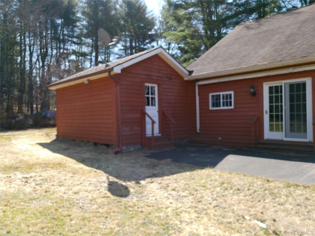 5618 Red Hill Road, Claryville, NY 12725