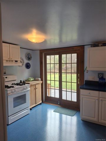 5618 Red Hill Road, Claryville, NY 12725
