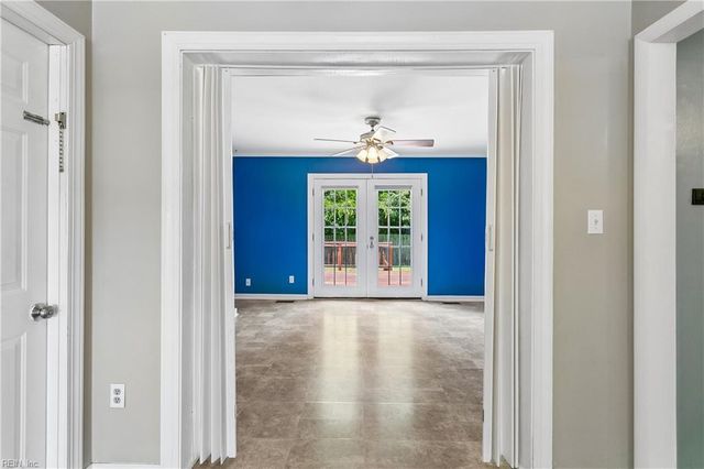 303 Nancy DR, Hampton, VA 23669
