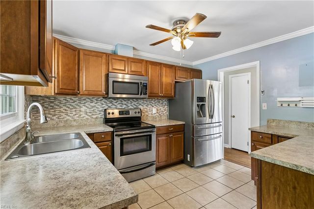 303 Nancy DR, Hampton, VA 23669