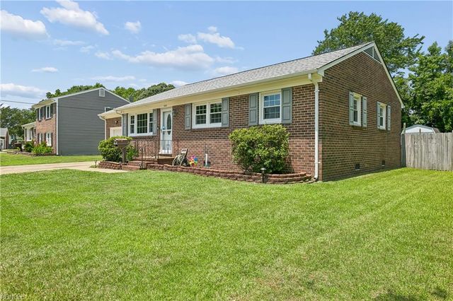 303 Nancy DR, Hampton, VA 23669