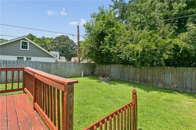 303 Nancy DR, Hampton, VA 23669