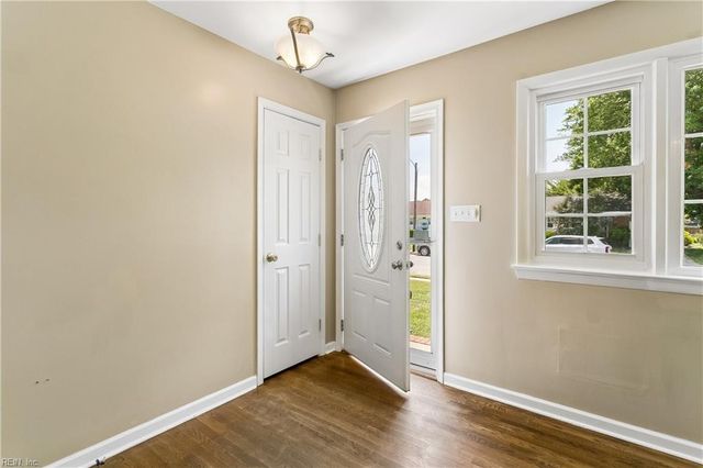 303 Nancy DR, Hampton, VA 23669