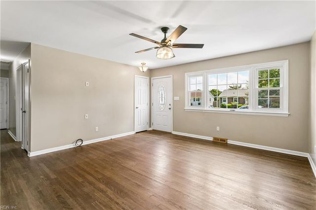 303 Nancy DR, Hampton, VA 23669