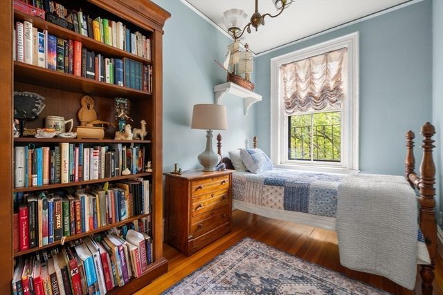 18 Hereford St, Boston, MA 02115