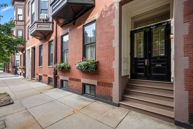 18 Hereford St, Boston, MA 02115