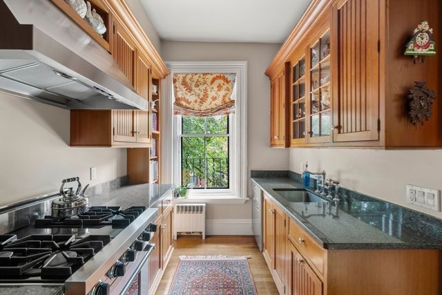 18 Hereford St, Boston, MA 02115