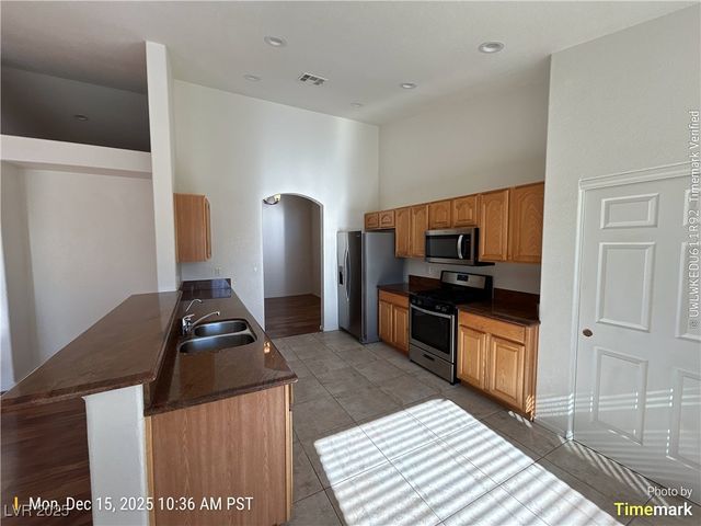 11165 Shadow Nook Court, Las Vegas, NV 89144