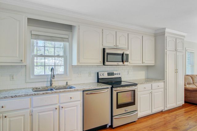 402 Golf Road, Summerville, SC 29483