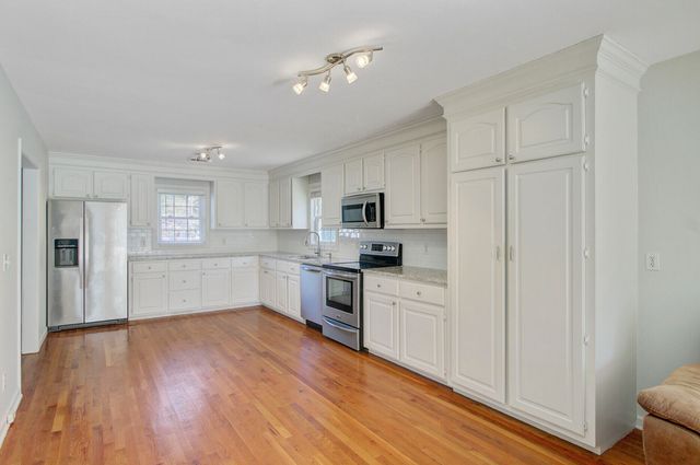 402 Golf Road, Summerville, SC 29483