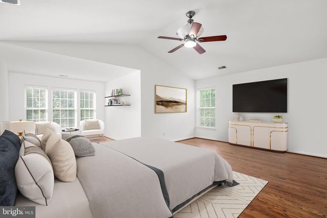 71 RIGGS RD, Fredericksburg, VA 22405