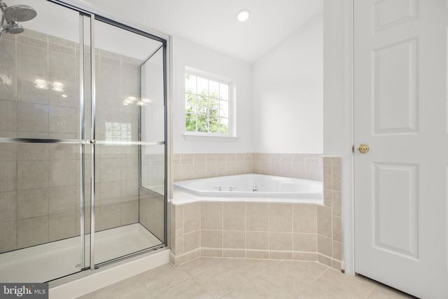 71 RIGGS RD, Fredericksburg, VA 22405