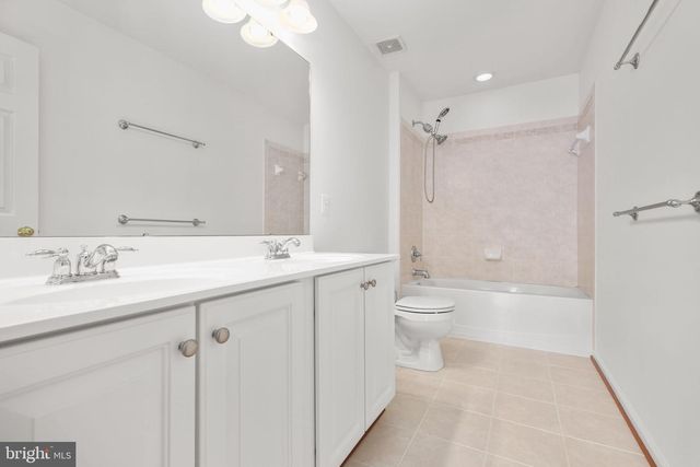 71 RIGGS RD, Fredericksburg, VA 22405