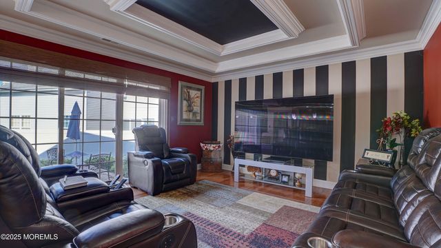 44 Kentucky Way, Freehold, NJ 07728