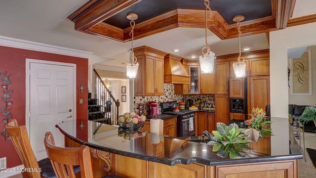 44 Kentucky Way, Freehold, NJ 07728