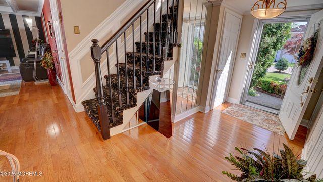 44 Kentucky Way, Freehold, NJ 07728