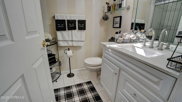 44 Kentucky Way, Freehold, NJ 07728