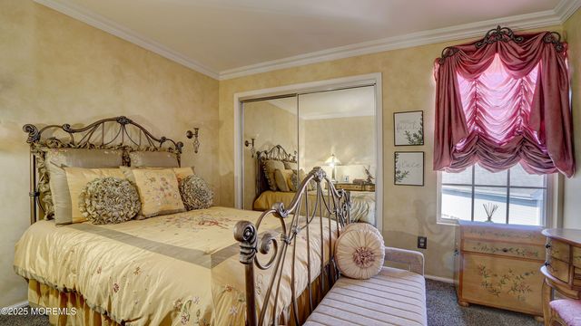 44 Kentucky Way, Freehold, NJ 07728