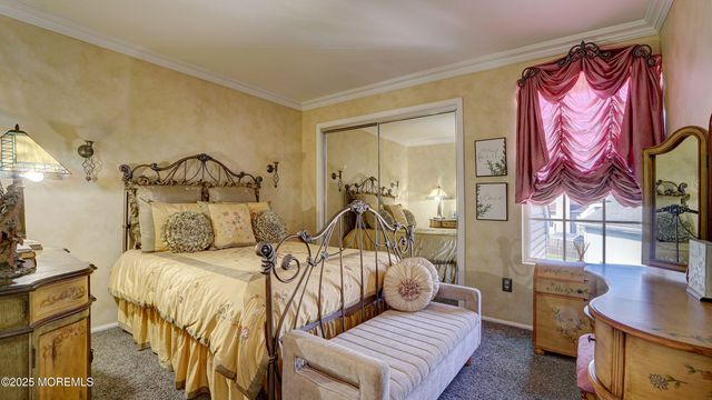 44 Kentucky Way, Freehold, NJ 07728