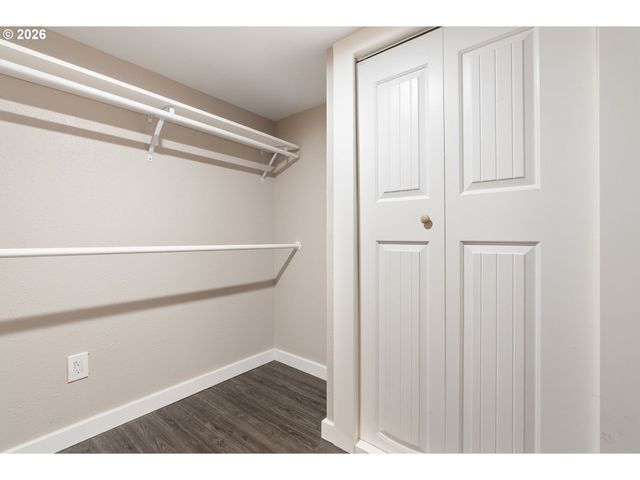 3225 THOMSEN Rd, Hood River, OR 97031