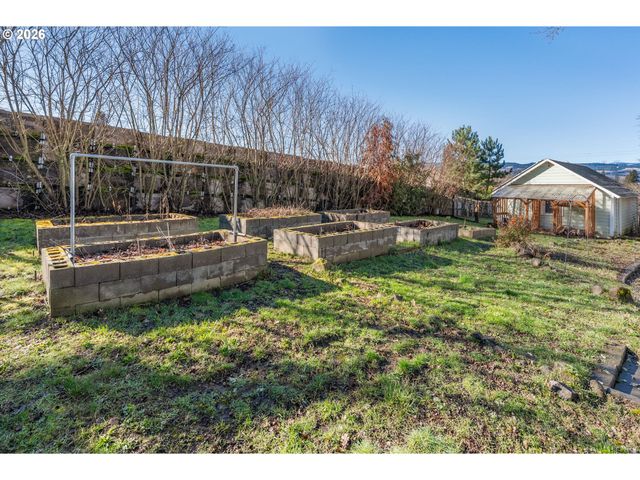 3225 THOMSEN Rd, Hood River, OR 97031