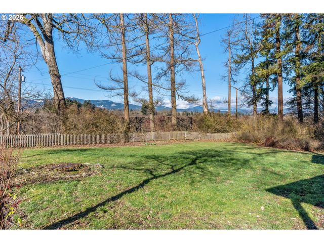 3225 THOMSEN Rd, Hood River, OR 97031