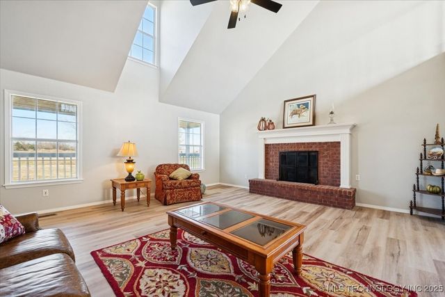 10406 E 126th Street North, Collinsville, OK 74021