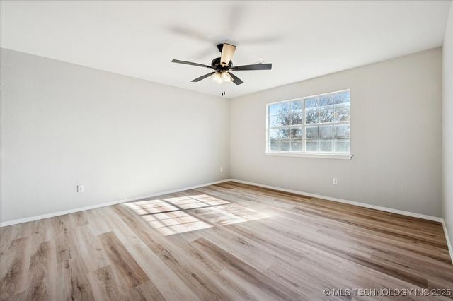 10406 E 126th Street North, Collinsville, OK 74021