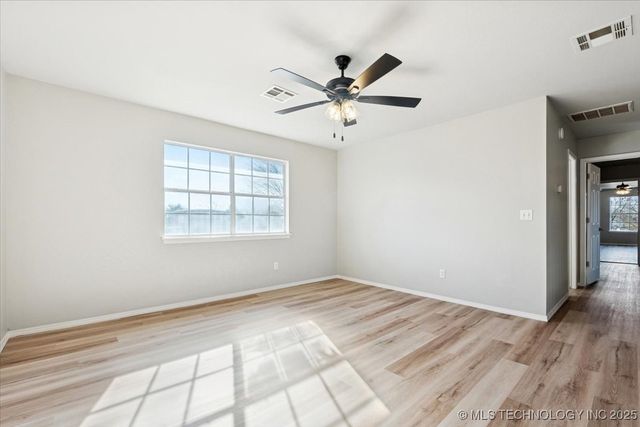 10406 E 126th Street North, Collinsville, OK 74021