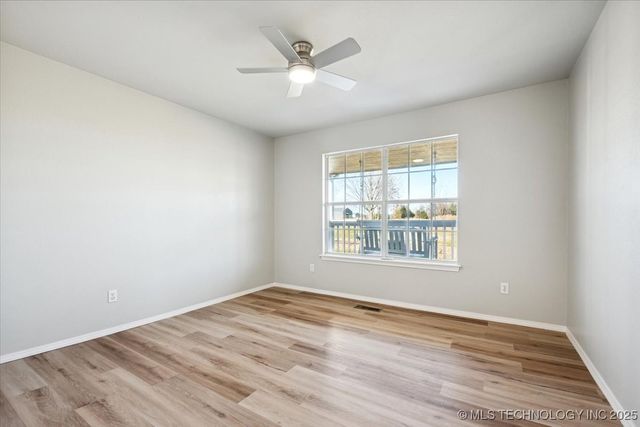 10406 E 126th Street North, Collinsville, OK 74021