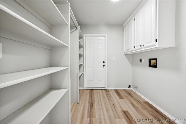 10406 E 126th Street North, Collinsville, OK 74021