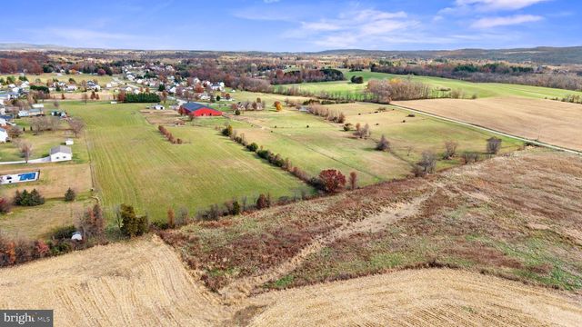 334 ROLLING LN, Abbottstown, PA 17301