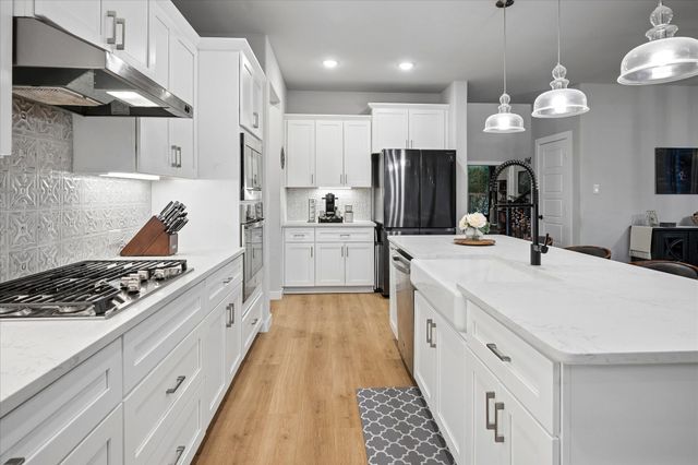 113 Camelia Street, Garland, TX 75043