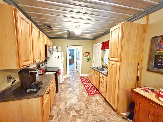 10347 Cr 408, Normangee, TX 77871